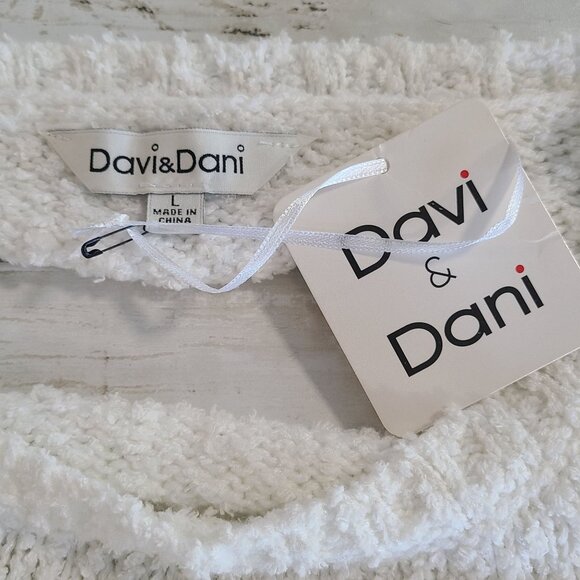 David & Dani White Chunky Oversized Sweater Fuzzy Distressed Cozy NEW Large - Picture 5 of 8